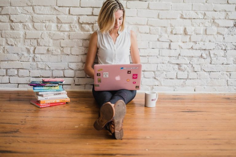 Uplevel Your Business with The Power of  Engaging Content marketing